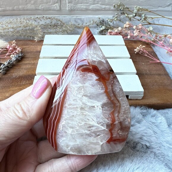 Gorgeous Carnelian Flame - Picture 2 of 8